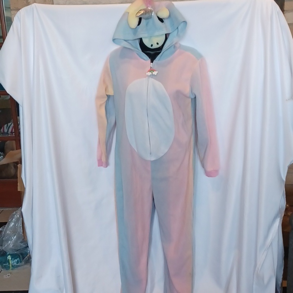 Spirit Halloween unicorn costume, kids sz 12/14, no tail